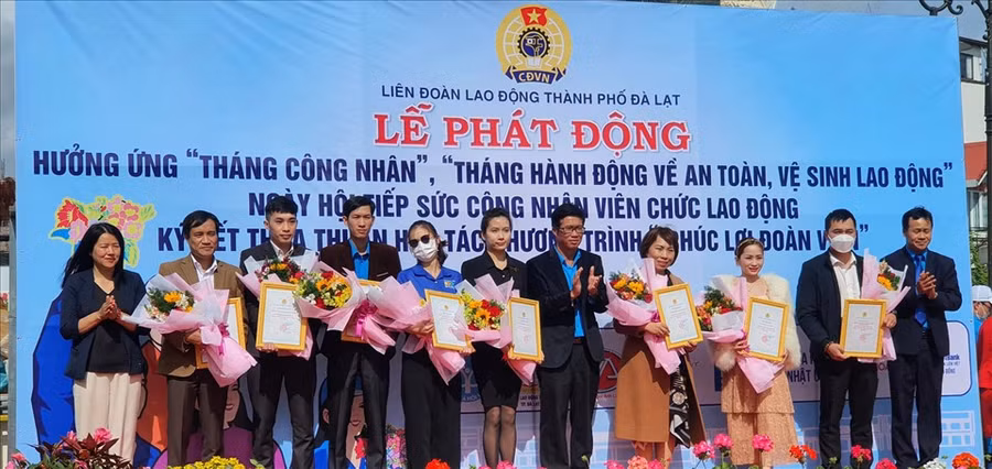 Lãnh đạo LĐLĐ tỉnh Lâm Đồng, UBND và LĐLĐ TP.Đà Lạt tri ân các đơn vị, doanh nghiệp đồng hành cùng 