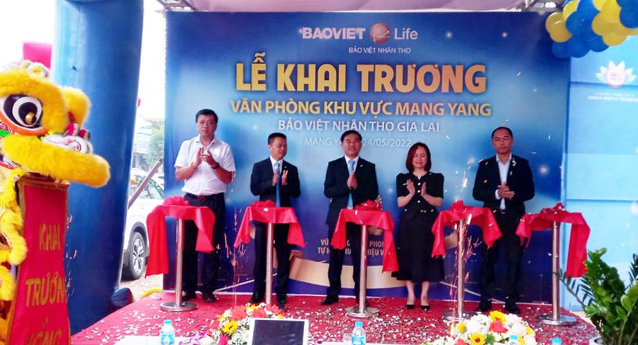 Quang cảnh lễ khai trương. Ảnh : Nguyễn Kim