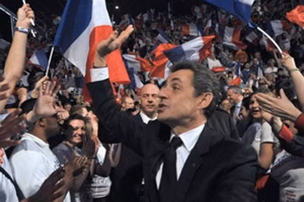 Tổng thống Nicolas Sarkozy.