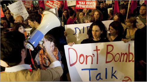 Người dân Israel xuống đường biểu tình để phản đối tấn công Iran