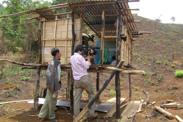 Chòi của ông Phun, dựng trong đất dự án. Ảnh: Đ.Y Chòi của ông Phun, dựng trong đất dự án.Ảnh: Đ.Y