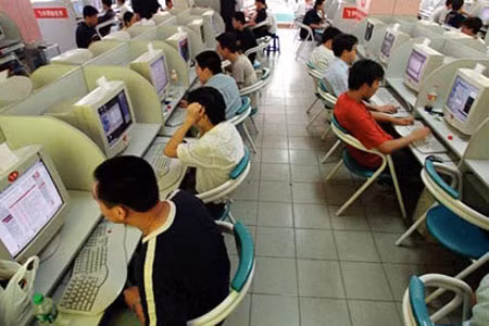 Một tiệm internet tại Trung Quốc 