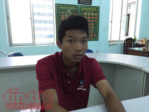 Đối tượng Huỳnh Tuấn Khải bị bắt sau 3 tháng lẩn trốn tại tỉnh Sóc Trăng. Đối tượng Huỳnh Tuấn Khải bị bắt sau 3 tháng lẩn trốn tại tỉnh Sóc Trăng.