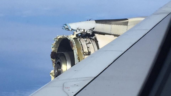 Động cơ của chiếc A380 bị hư hại.