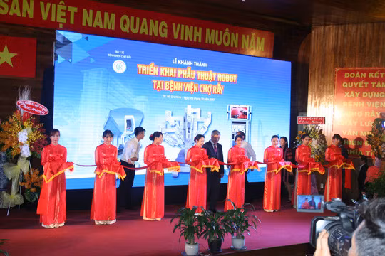 Người bệnh sẽ có cơ hội chữa bệnh bằng kỹ thuật cao Người bệnh sẽ có cơ hội chữa bệnh bằng kỹ thuật cao