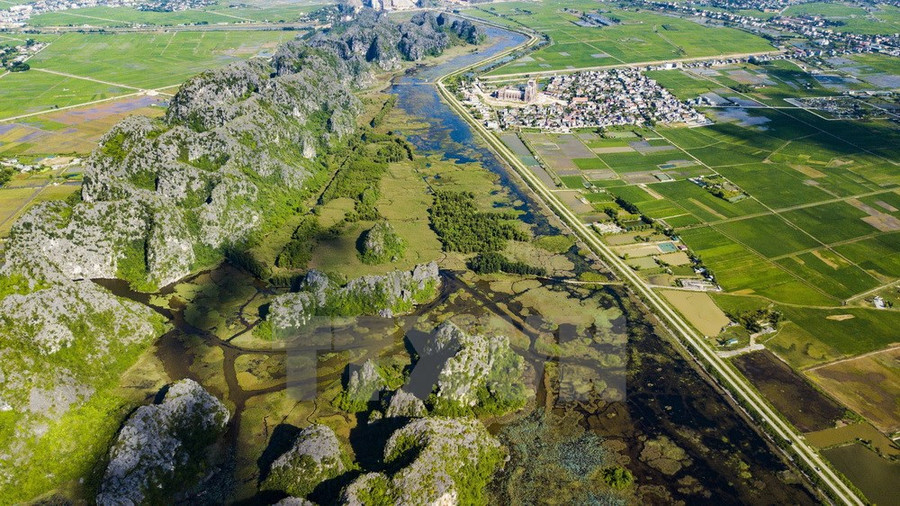 Khu bảo tồn thiên nhiên Vân Long.