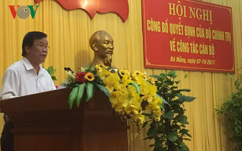 Ông Hà Ban, Phó Ban Tổ chức Trung ương đọc Quyết định về việc phân công ông Trương Quang Nghĩa làm Bí thư Thành ủy Đà Nẵng