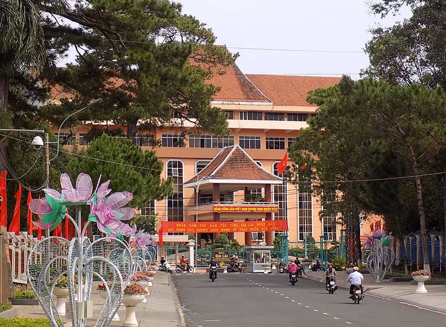  Chú trọng cải cách thủ tục hành chính trong các cơ quan Đảng của tỉnh. Ảnh: T.N