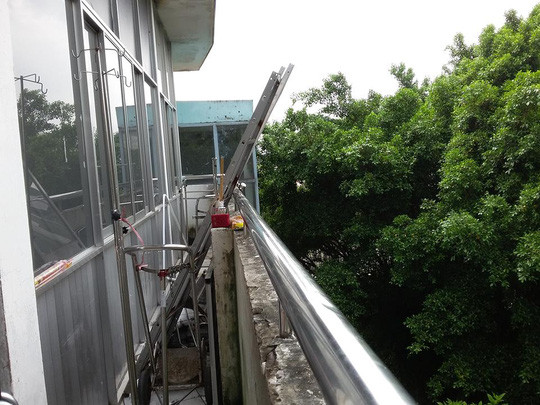 Khu vực nơi bệnh nhân được phát hiện treo cổ tự tử Khu vực nơi bệnh nhân được phát hiện treo cổ tự tử