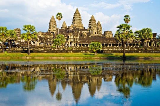 Angkor in hằng dấu ấn thời gian.