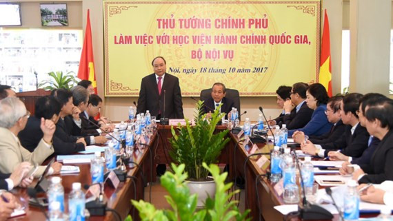 Thủ tướng làm việc tại Học viện.