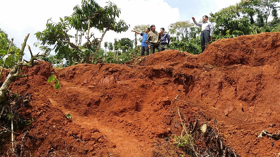 Sự cố xảy ra khiến người dân trong vùng hoang mang, lo lắng. Sự cố xảy ra khiến người dân trong vùng hoang mang, lo lắng.