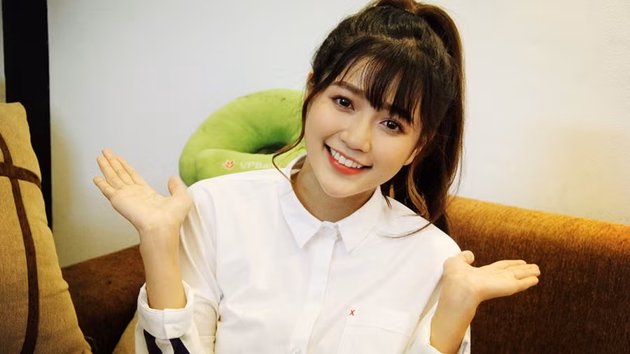 Ngoài đời An Vy dễ thương không kém gì trên phim.