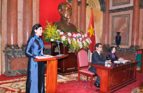 Doanh nhân Thủy Tiên phát biểu tại Phủ Chủ tịch.