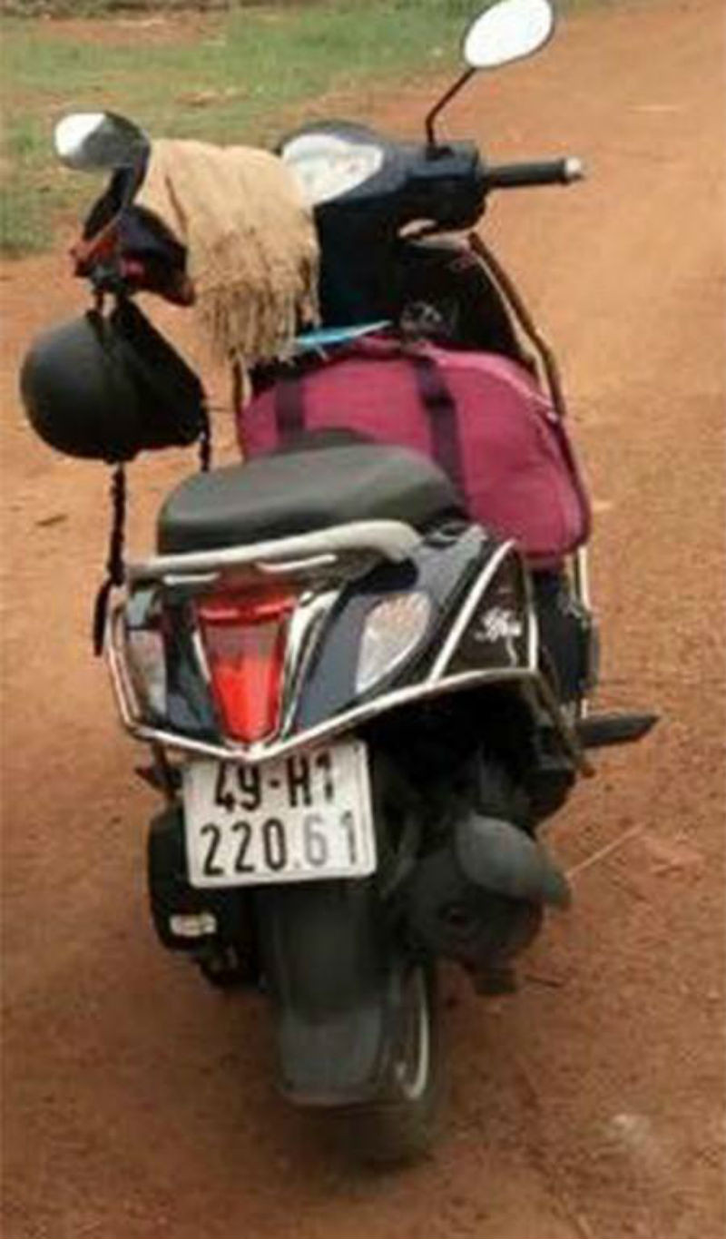 Chiếc xe gắn máy mà chị Tr bị cướp đi. Chiếc xe gắn máy mà chị Tr bị cướp đi.