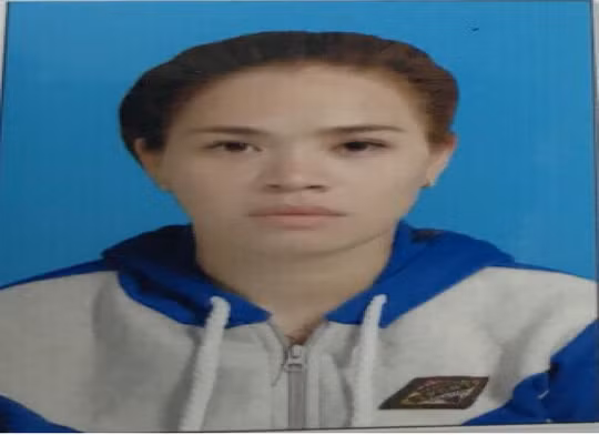 Võ Thị Thu, đối tượng thứ 2 trong băng nhóm trộm vàng, bị công an bắt giữ.