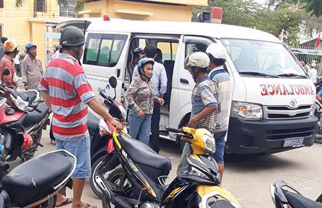 Gần 400 học sinh được đưa vào cơ sở y tế cấp cứu trong sáng 27-10.