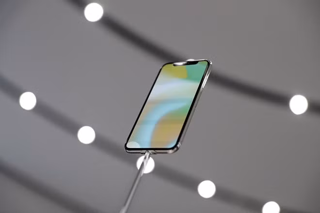 Mẫu điện thoại iPhone X. (Nguồn: Shutterstock)