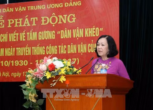 Đồng chí Trương Thị Mai, Ủy viên Bộ Chính trị, Bí thư Trung ương Đảng, Trưởng Ban Dân vận Trung ương phát biểu tại lễ phát động cuộc thi.