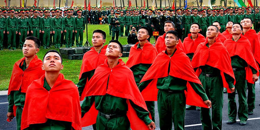 Tổ quốc trên vai