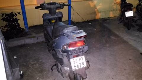 Chiếc xe máy của Long trong lúc gây ra sự việc