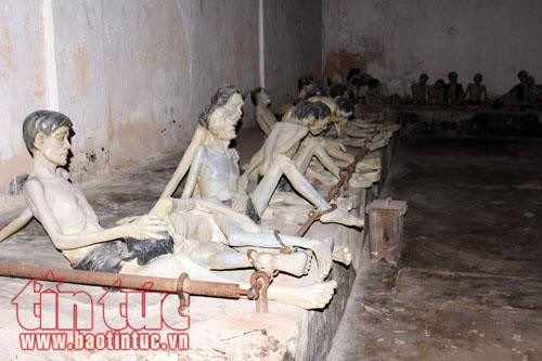 Di tích ngục tù Côn Đảo. Di tích ngục tù Côn Đảo.