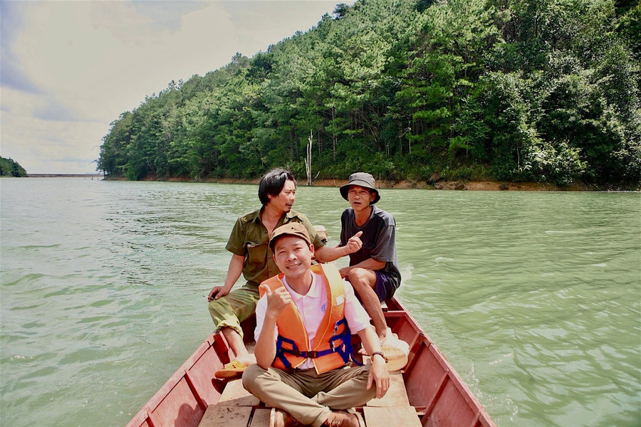 Nhiều du khách chọn về với thiên nhiên trong kỳ nghỉ lễ. Ảnh: Bi Ly. JPG