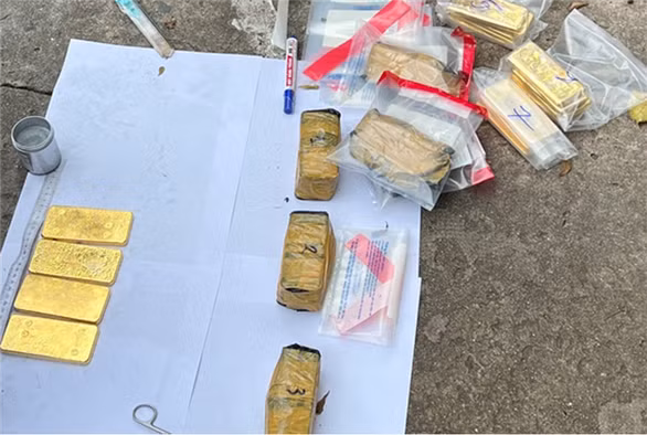 Tang vật thu giữ trong vụ án nhập lậu vàng từ Campuchia về