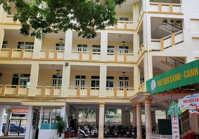  Khu vực trường học - nơi nam sinh K. rơi từ tầng 4 xuống đất, bị chấn thương nặng