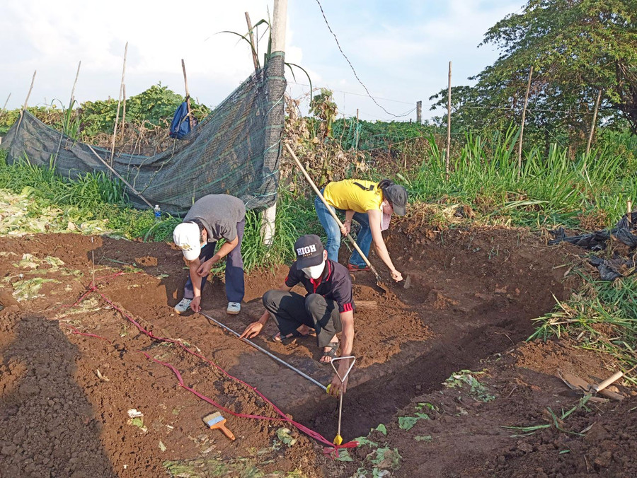 Vị trí xuất lộ tường bao phế tích tháp Chăm An Phú. Ảnh: Xuân Toản