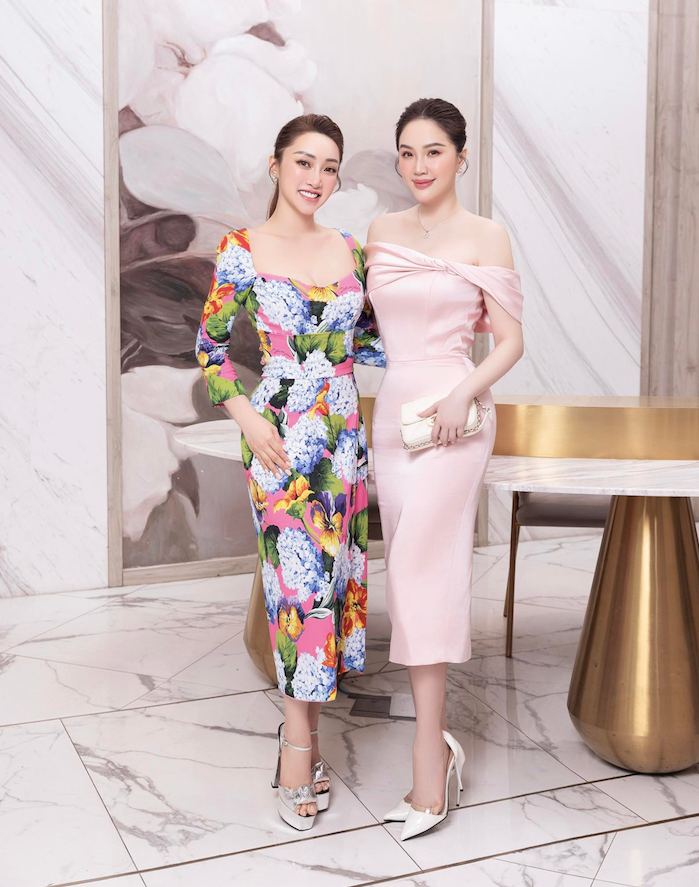 Bảo Thy và Lý Thùy Chang là bạn bè thân thiết lâu năm. Bà xã Chi Bảo tiết lộ họ có nhiều điểm chung từ phong cách thời trang đến quan điểm sống. Đặc biệt, hai mẹ bỉm sữa rất quan tâm đến phương pháp nuôi dạy con. Ảnh: NVCC