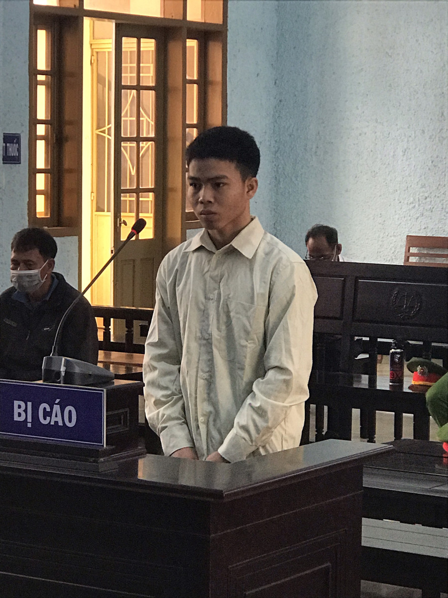 Bị cáo Giang tại phiên tòa. Ảnh: R'Ô HOK