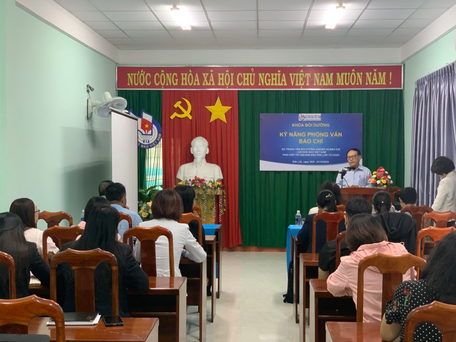 Quang cảnh lớp bồi dưỡng. Ảnh: Nguyễn Diệp Quang cảnh lớp bồi dưỡng. Ảnh: Nguyễn Diệp