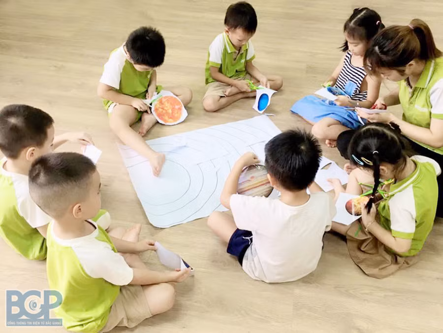 Đẩy mạnh công tác tuyên truyền, giáo dục kỹ năng sống cho trẻ em.