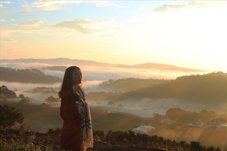 Các địa điểm săn mây nổi tiếng là đồi Du Sinh, Tuý Sơn, đồi chè Cầu Đất... Ảnh: Hồ Quốc