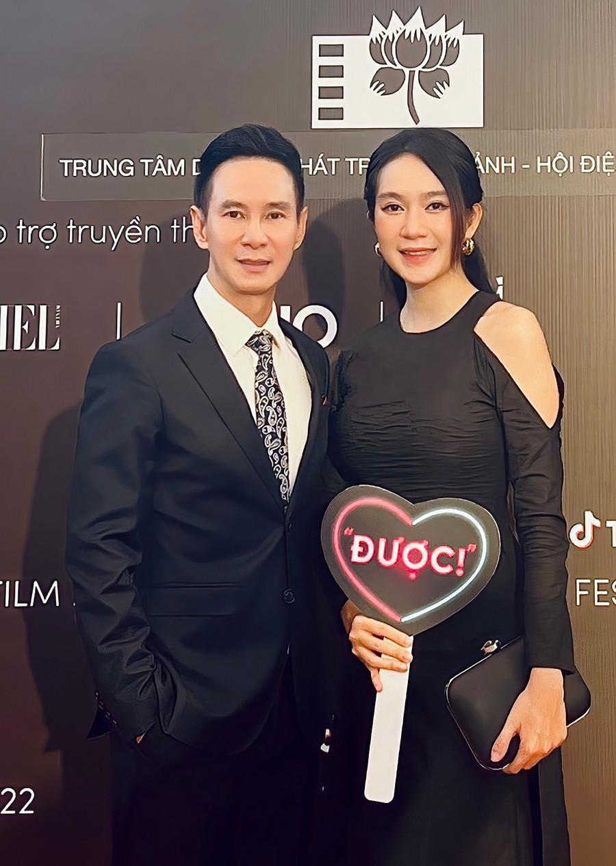 Lý Hải cùng bà xã Minh Hà tại sự kiện công bố Liên hoan phim ngắn TikTok. Ảnh: FBNV