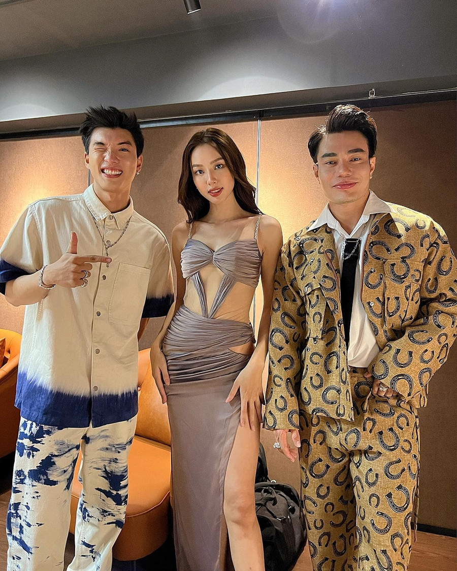 HIEUTHUHAI và Lê Dương Bảo Lâm xuất hiện trong fan meeting của Thùy Tiên. Ảnh: FBNV HIEUTHUHAI và Lê Dương Bảo Lâm xuất hiện trong fan meeting của Thùy Tiên. Ảnh: FBNV