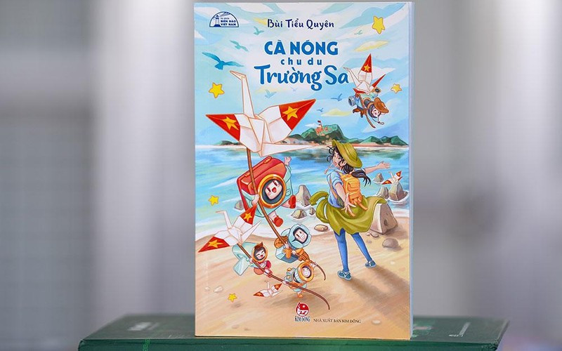“Cà Nóng chu du Trường Sa”. “Cà Nóng chu du Trường Sa”.