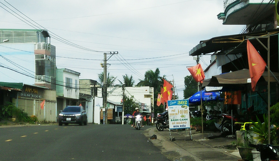 Thời tiết tại TP. Pleiku xuất hiện những vùng mây đối lưu trong 2 ngày cuối của kỳ nghỉ lễ Quốc khánh. Ảnh: Gia Bảo Thời tiết tại TP. Pleiku xuất hiện những vùng mây đối lưu trong 2 ngày cuối của kỳ nghỉ lễ Quốc khánh. Ảnh: Gia Bảo