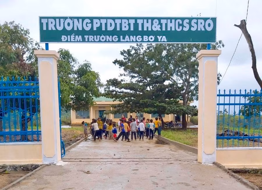 Các trường phổ thông dân tộc nội trú, phổ thông dân tộc bán trú phải có phương án đảm bảo an toàn cho học sinh tại trường. Ảnh: Mộc Trà