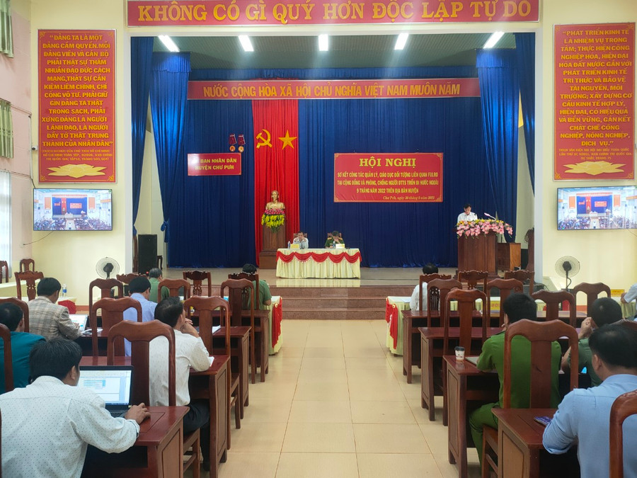 Quang cảnh Hội nghị. Ảnh-HỒNG THƯƠNG