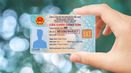 Sử dụng thẻ căn cước công dân là giấy tờ pháp lý chứng minh thông tin cá nhân. Ảnh internet Sử dụng thẻ căn cước công dân là giấy tờ pháp lý. Ảnh internet