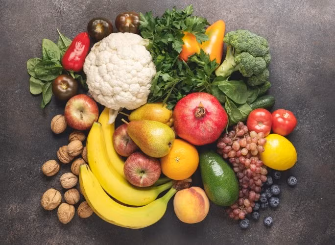 Rau và trái cây có thể cung cấp chất xơ và chất dinh dưỡng lành mạnh giúp ích cho đường ruột của bạn. Ảnh: Shutterstock