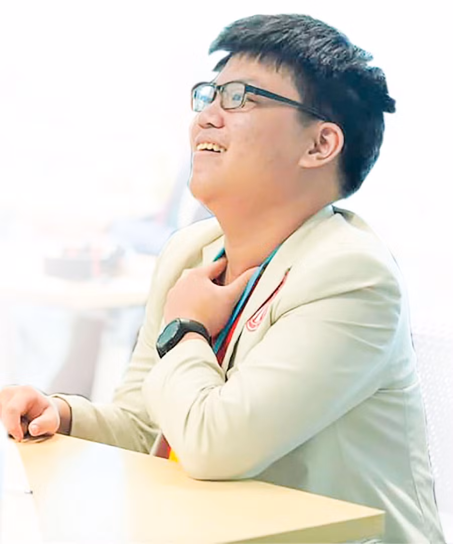 Chân dung Kỷ lục gia Huỳnh Lâm Tính. Ảnh: Trịnh Minh Triết