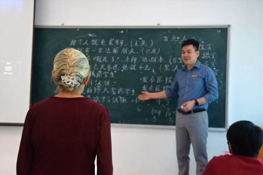 Cụ bà Huỳnh Thị Thu học ở Trường Đại học Đồng Tháp Ảnh: Lao Động