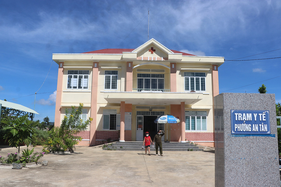 Hàng năm, các trạm y tế xã, phường trên địa bàn thị xã An Khê có hơn 10.000 lượt người đến khám-chữa bệnh. Ảnh: Ngọc Minh