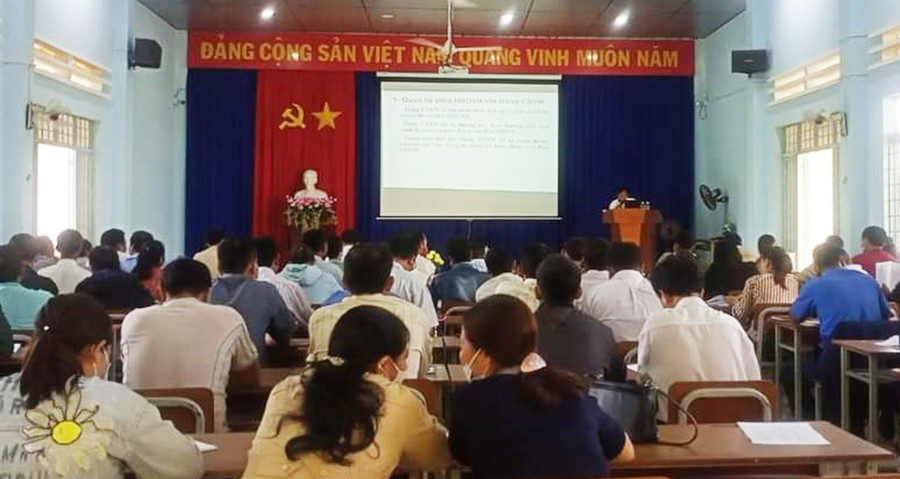 Quang cảnh hội nghị tập huấn. Ảnh: Ngọc Anh  Quảng cảnh hội nghị tập huấn. Ảnh: Ngọc Anh