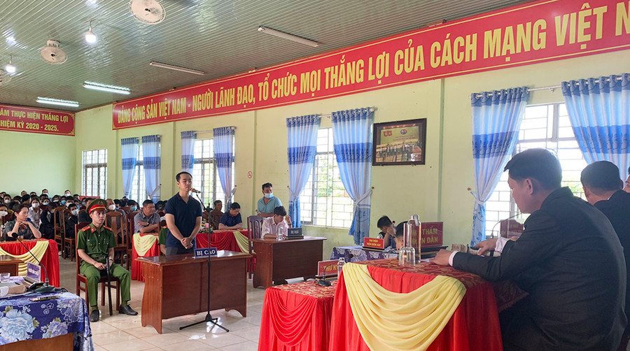  Quang cảnh phiên tòa giả định. Ảnh: R'Ô HOK