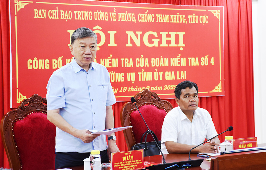 Đại tướng Tô Lâm phát biểu tại hội nghị. Ảnh: Vĩnh Hoàng Đại tướng Tô Lâm phát biểu tại hội nghị. Ảnh: Vĩnh Hoàng