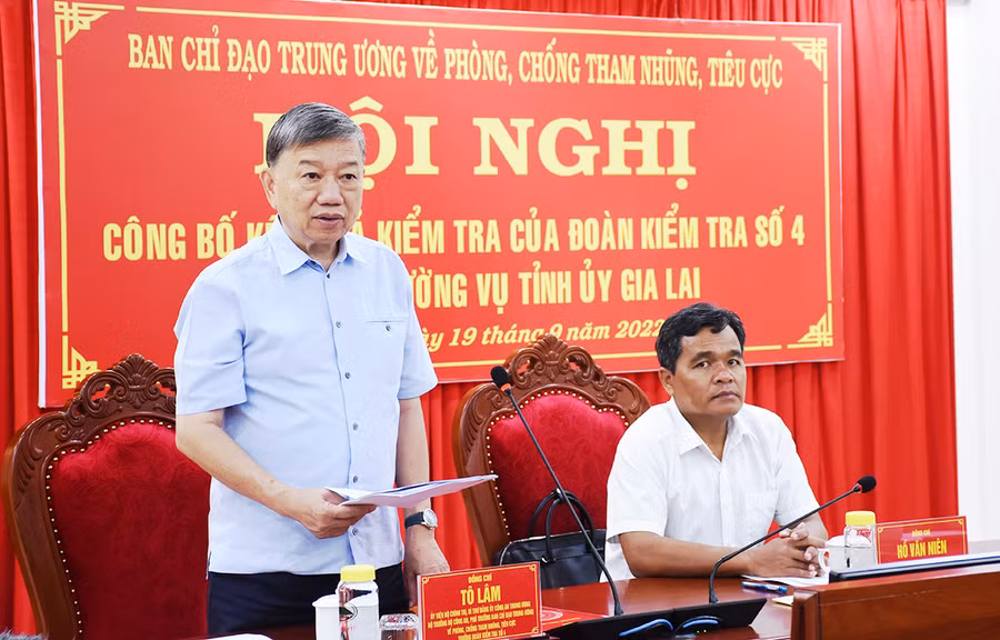 Đại tướng Tô Lâm phát biểu tại hội nghị. Ảnh: Vĩnh Hoàng Đại tướng Tô Lâm phát biểu tại hội nghị. Ảnh: Vĩnh Hoàng
